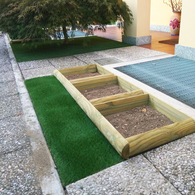 Mezzi Pali in legno Recinzioni Staccionate Giardino Trattati Ã˜ 10x150 H