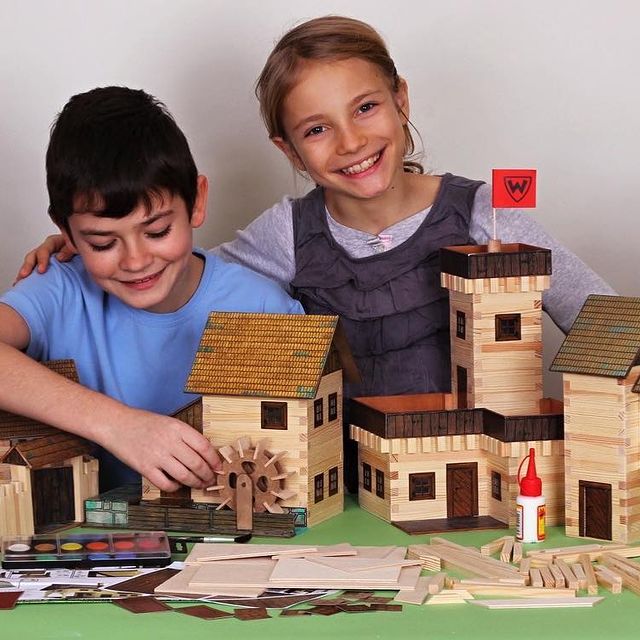Costruzioni in legno per bambini