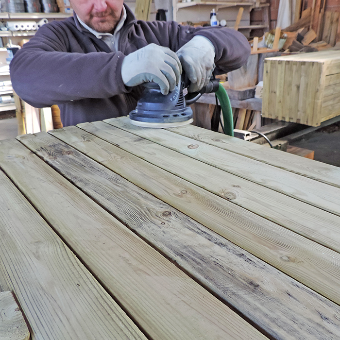 Pergola autoportante in legno artigianale