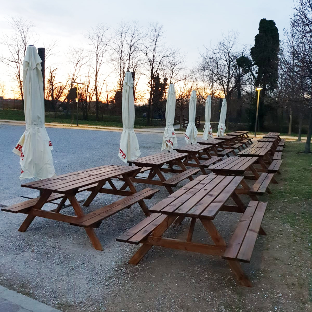 Tavoli picnic in legno
