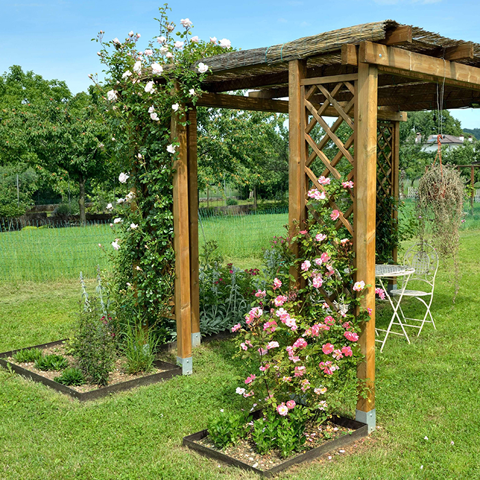 Pergola autoportante in legno trattato in autoclave