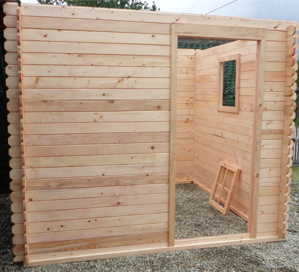 Maisonnette de jardin en bois à emboîtement