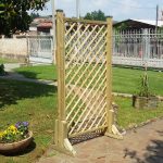 Piedistallo MAGIC EASEL in legno per grigliati-frangivista-25033