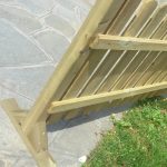 Piedistallo MAGIC EASEL in legno per steccati-25048