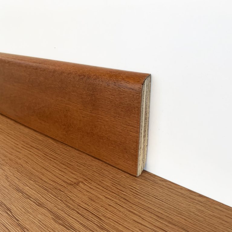 BATTISCOPA IN LEGNO DOUSSIE Impiallacciato - 13 x 80 mm - Asta da 2,4 m-0