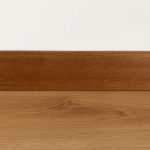 BATTISCOPA IN LEGNO DOUSSIE Impiallacciato - 13 x 80 mm - Asta da 2,4 m-52687