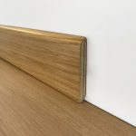 BATTISCOPA ROVERE in Legno Impiallacciato - 13 x 80 mm - Asta da 2,4 m-0