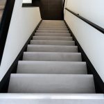 GRADINO LIGHT GREY STONE Rivestimento Scale Interne Fai da te - Larghezza max 130 cm-40850