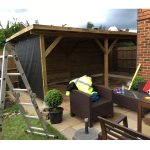 Onlywood Gazebo in Legno Impregnato MODERN 592 x 340 cm con Tetto in Legno Piatto - Antivento-42425