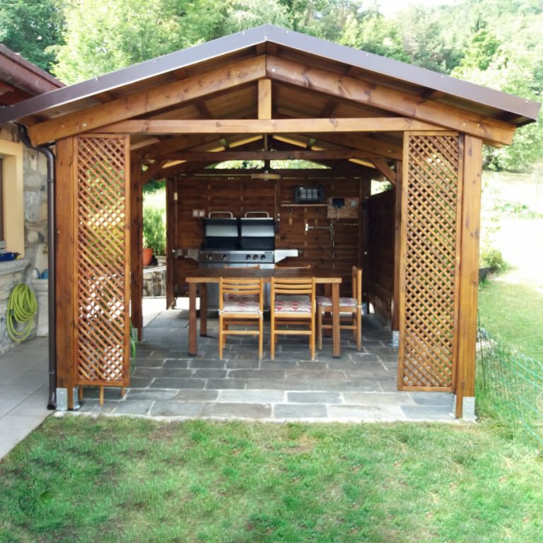 Onlywood Gazebo in Legno impregnato TIP 4 x 4,8 Tetto Antivento - Personalizzabile-0