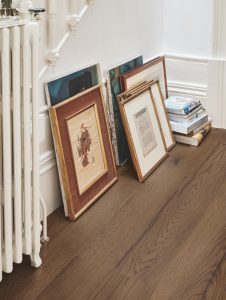 Laminato Pergo AC5 Stavanger Rovere Rifugio di Montagna-0