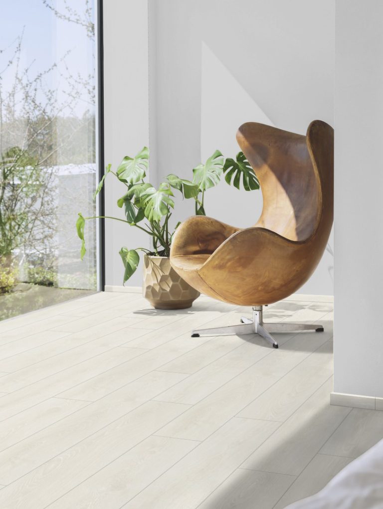 Laminato Pergo AC5 Visby Rovere Bianco Ghiaccio – 190 x 8 x 1380 mm-0