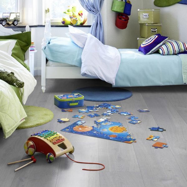 Laminato Pergo AC5 Visby Rovere Grigio Sbiancato – 190 x 8 x 1380 mm-0