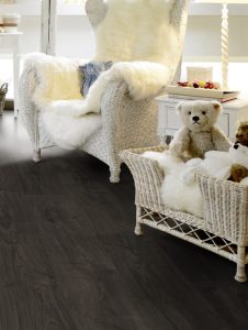 Laminato Pergo AC4 Visby Rovere Pepe Nero – 190 x 8 x 1380 mm-0