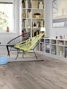 Laminato Pergo AC4 Arendal Rovere Grigio Barnhouse-87106