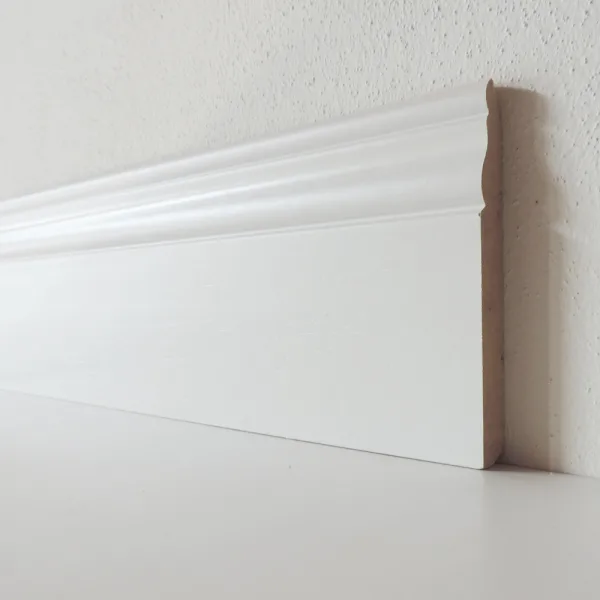 CAMPIONE - Battiscopa 120x13 mm Legno BIANCO - Modello Ducale-0