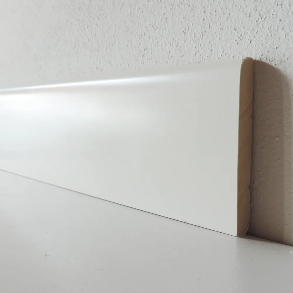 CAMPIONE - Battiscopa 80x10 mm Legno BIANCO - Angolo Dritto-0