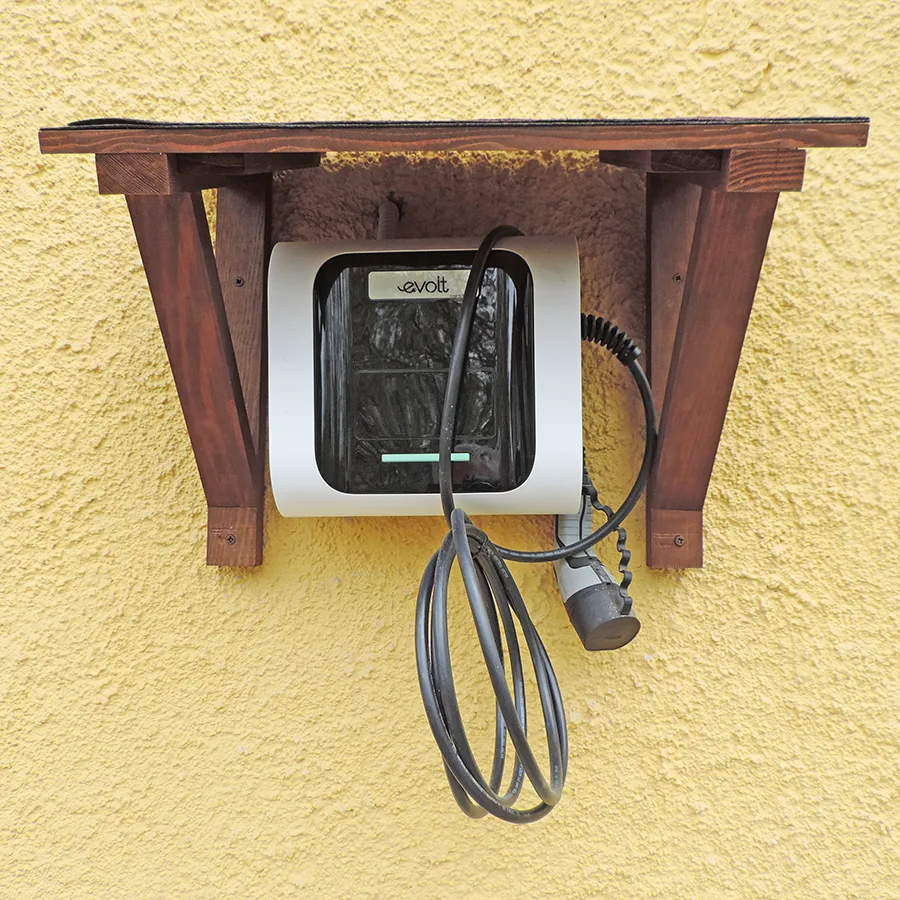 Onlywood Pensilina per ricarica auto elettrica PENSY - Legno di Abete verniciato Noce-55779