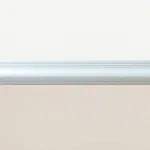 Cornice per Boiserie in Legno Massello Laccato Bianco 61 x 30 mm - Asta da 3 m - foto 2