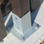 Onlywood Staffa fissaggio a bicchiere per montante 7 x 7 cm-84435