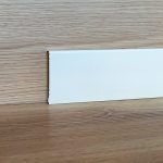 Onlywood Battiscopa MDF Bianco Liscio EVE - 14 x 75 mm - Asta da 2,4 m - Verniciabile - Conf. 12 ML-78578