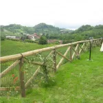 Onlywood Staccionata in Legno a Croce Sant'Andrea in Pino. Dimensioni (misure L 200 centimetri x H 150 centimetri). Modulo iniziale con 2 piantoni-80694
