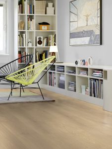 Laminato Pergo AC4 Odense Rovere Nuvoloso -0