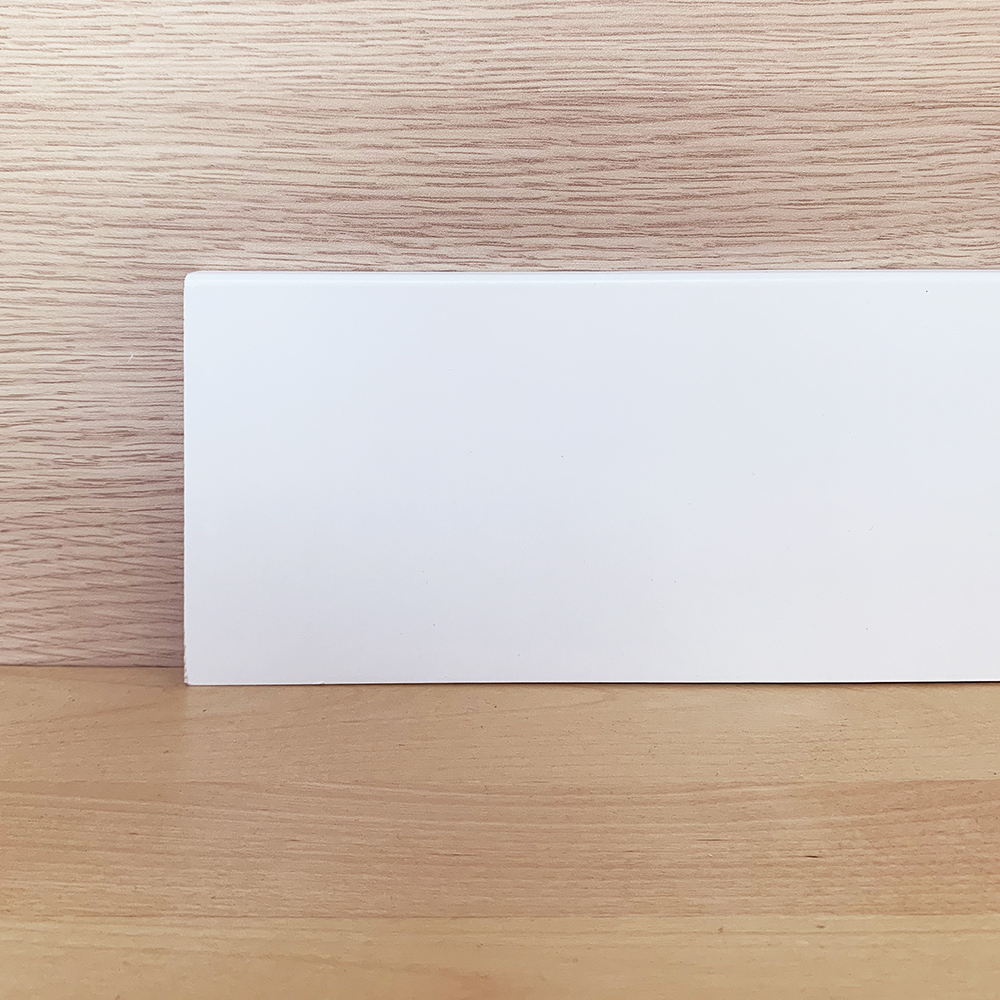 Onlywood Battiscopa MDF Bianco Liscio EVE - 14 x 120 mm - Asta da 2,4 m - Verniciabile-85203