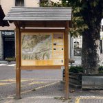 Bacheca Arredo Urbano ALPINA a doppia falda 130 x 200 x 260 h cm-0