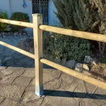 Onlywood Staccionata in Legno due Fori con Pali Quadri in Pino -84145