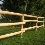 Staccionata due traverse + corrimano