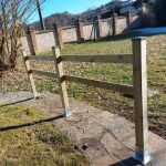 Onlywood Staccionata in Legno Valdostana con Pali Quadri in Pino-84120