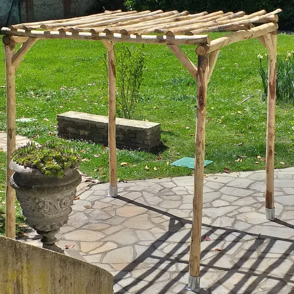 Onlywood Pergola autoportante RUSTICA in Castagno Scortecciato per Coperture Leggere - ANCHE SU MISURA-0