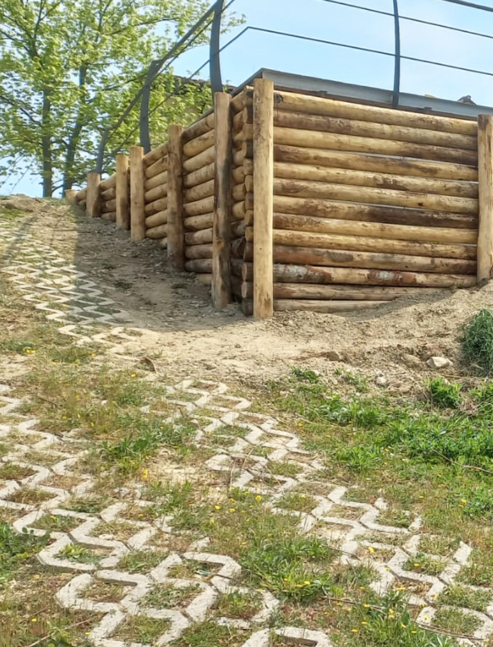 pali-scortecciati-castagno-clienti3