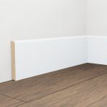 Onlywood Battiscopa Legno BIANCO Laccato RAL 9016 - 82 x 13 mm - Asta da 2,4 Metri-0