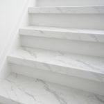 GRADINO MARMO BIANCO Rivestimento Scale Interne Fai da te - Larghezza max 100 cm-89374