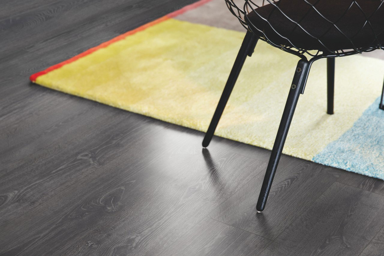 come scegliere laminato nero