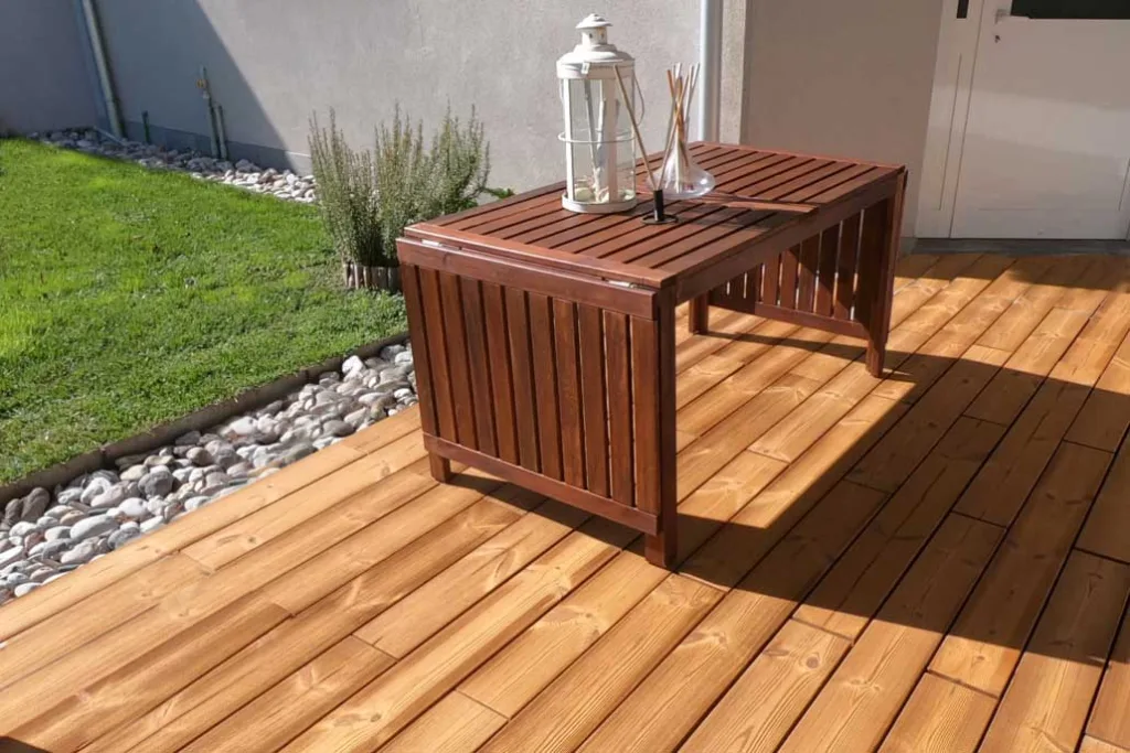 Thermowood pavimento