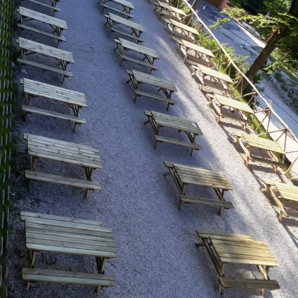 Tavolo da Picnic professionale 180 cm in rifugio Monte Catria