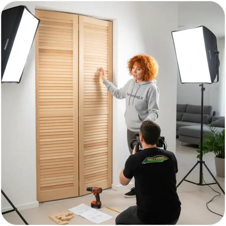 chiudere una nicchia con onlywood legno da cinema