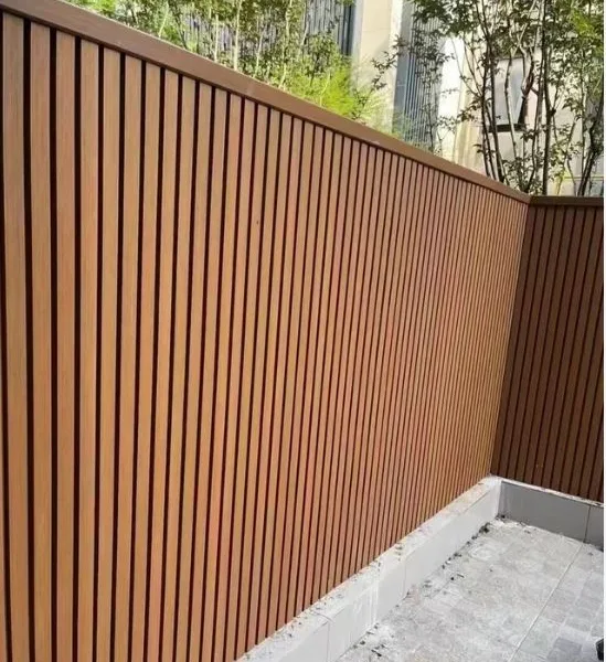 Onlywood Rivestimento WPC pareti esterne Rovere – 100% Waterproof – Prezzo a Mq.